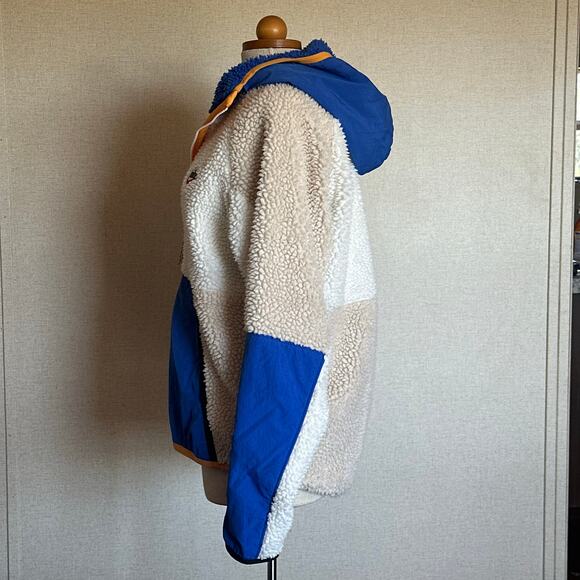 Nike Jacket - Picture 5 of 15